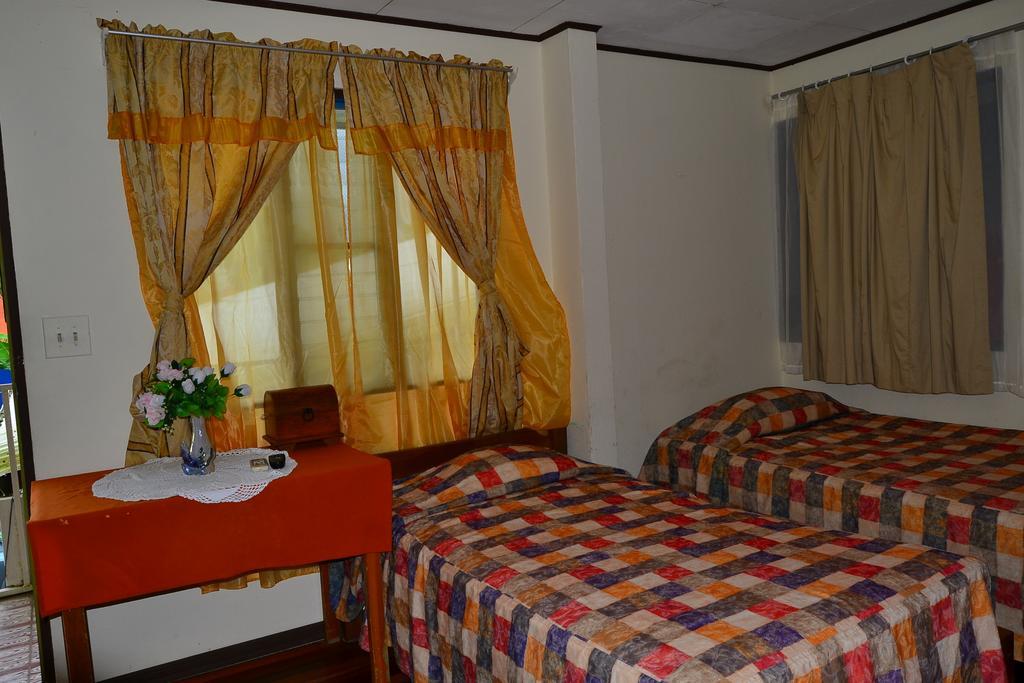 Hotel Sierpe River Δωμάτιο φωτογραφία